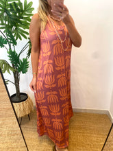 Carregar imagem no visualizador da galeria, Vestido comprido malha fria estampa túlipas
