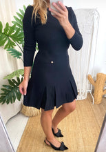 Carregar imagem no visualizador da galeria, Vestido de malha preto Morgan
