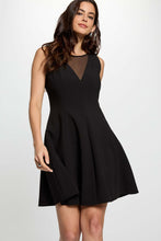 Carregar imagem no visualizador da galeria, Vestido preto costas coração MORGAN
