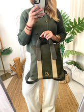 Carregar imagem no visualizador da galeria, Mochila nylon kaki/camel Don Algodon
