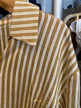 Carregar imagem no visualizador da galeria, Camisa Morgan riscas camel
