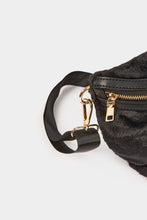 Carregar imagem no visualizador da galeria, Bolsa de traçar pêlo preto Morgan
