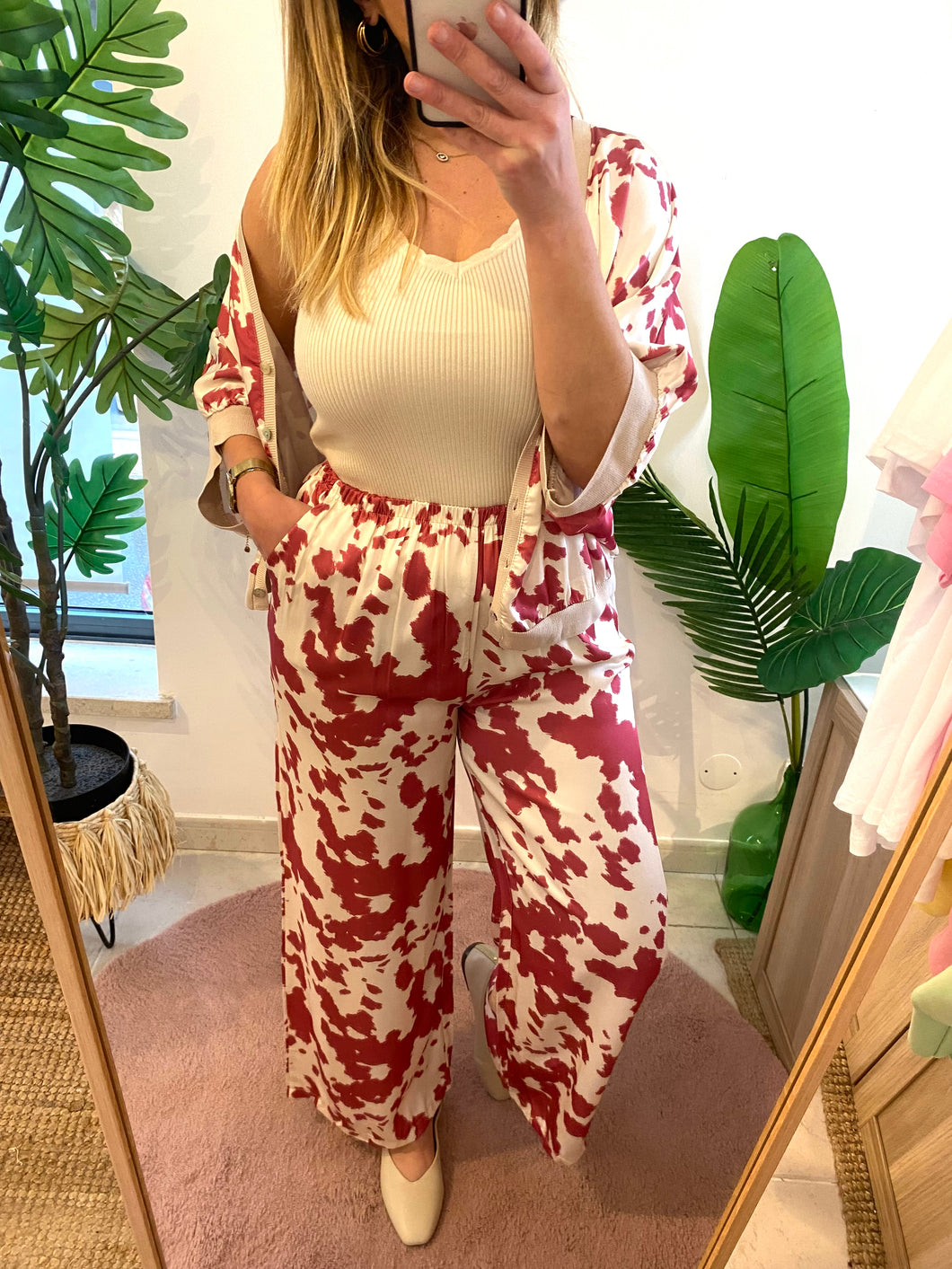 Kimono acetinado padrão vaca rosa