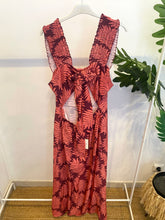 Carregar imagem no visualizador da galeria, Vestido alças franzida padrão folhas
