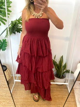 Carregar imagem no visualizador da galeria, Vestido caí caí com folhos Bordeaux
