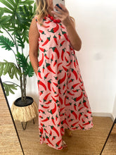 Carregar imagem no visualizador da galeria, Vestido estampa malagueta 🌶️
