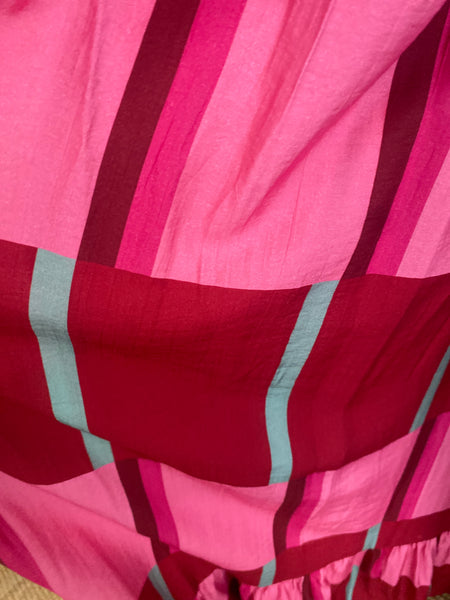 Vestido ombros descobertos rosa e vermelho
