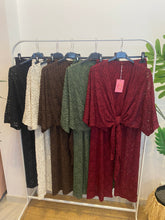 Carregar imagem no visualizador da galeria, Conjunto de renda blusa e calças
