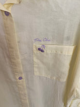 Carregar imagem no visualizador da galeria, Camisa bordado cerejas amarelo
