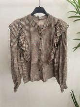Carregar imagem no visualizador da galeria, Camisa quadradinhos folho ombro verde
