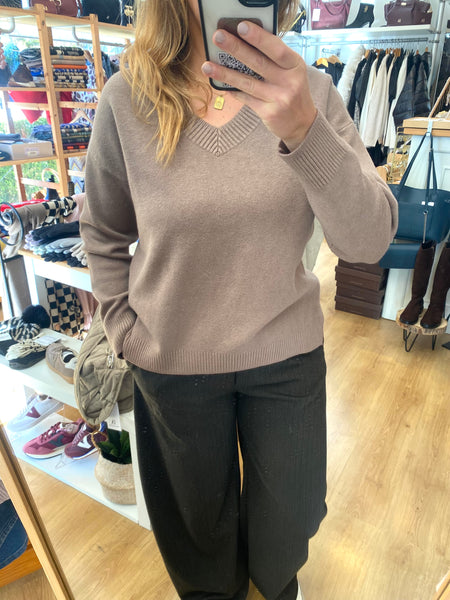 Camisola de malha decote V toupe