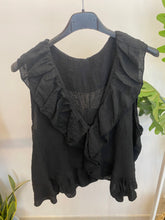 Carregar imagem no visualizador da galeria, Blusa alças com folhos preto
