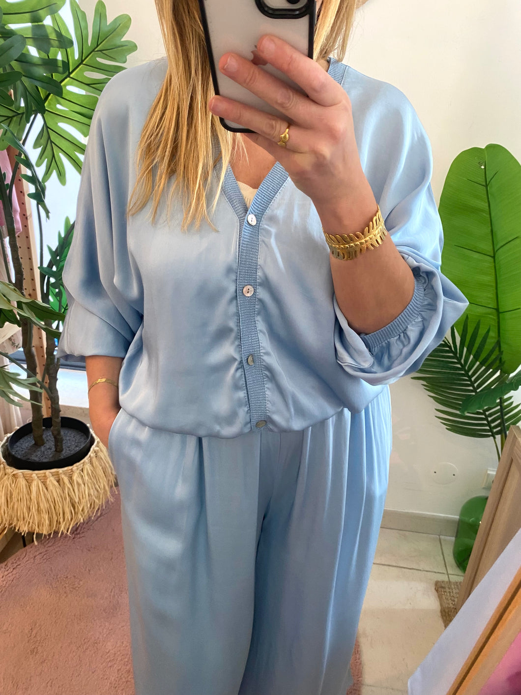 Blusa/casaco acetinado botões azul