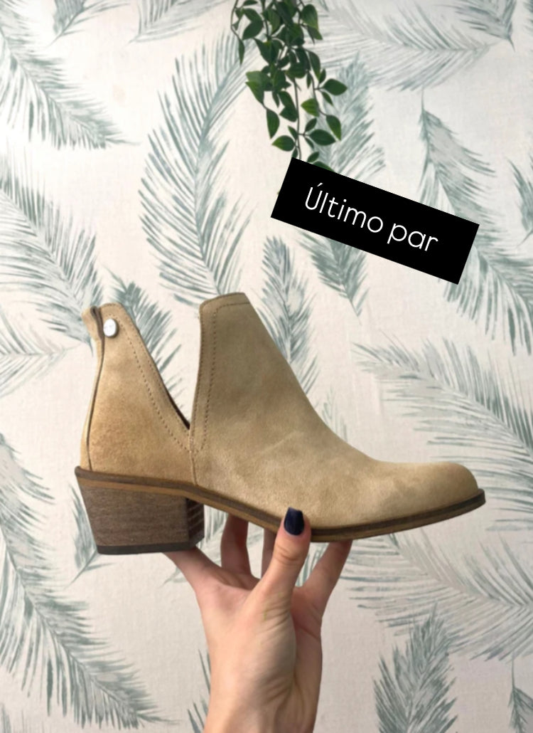 Botins camurça beje Ruika