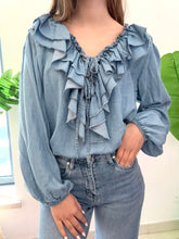 Carregar imagem no visualizador da galeria, Blusa ganga tencel com folhos

