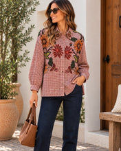 Carregar imagem no visualizador da galeria, Camisa quadrados e flores Bordeaux
