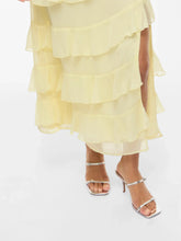Carregar imagem no visualizador da galeria, Vestido Vila folhos amarelo
