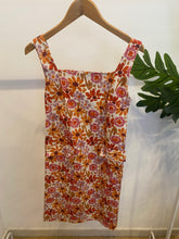 Carregar imagem no visualizador da galeria, Vestido curto estampa flores laranja 🍊
