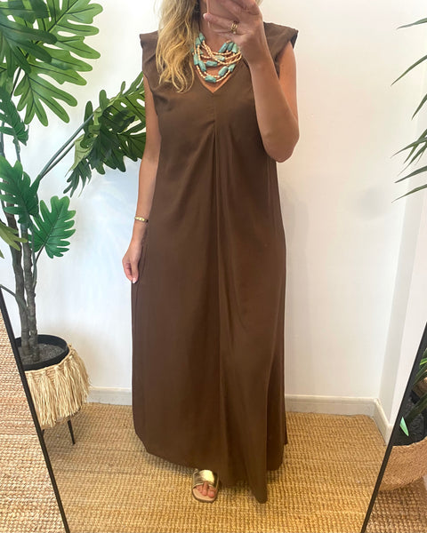Vestido liso alça larga franzida castanho
