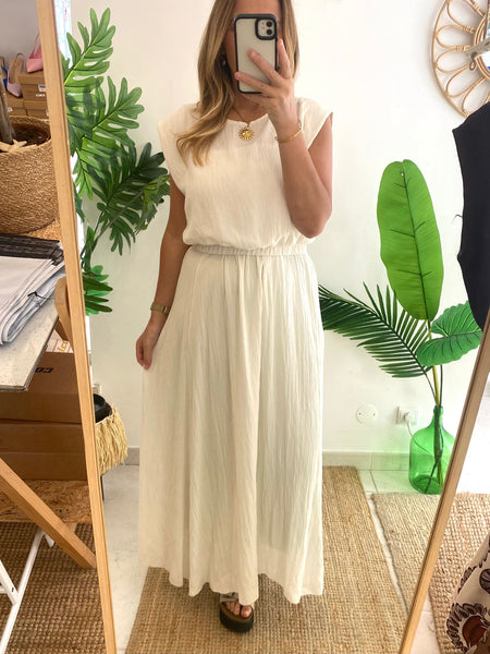 Conjunto de blusa e saia crepe cru