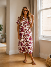 Carregar imagem no visualizador da galeria, Vestido camisa estampa floral branco
