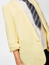 Carregar imagem no visualizador da galeria, Blazer Pieces amarelo
