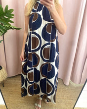 Carregar imagem no visualizador da galeria, Vestido halter azul marinho
