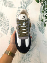 Carregar imagem no visualizador da galeria, Ténis cosmos prata Victoria
