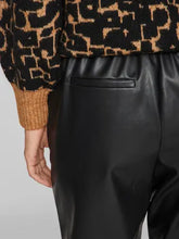 Carregar imagem no visualizador da galeria, Calça de ecopele Vidagmar
