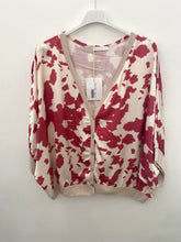 Carregar imagem no visualizador da galeria, Kimono acetinado padrão vaca rosa
