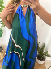 Carregar imagem no visualizador da galeria, Vestido estampa ondas azul
