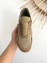 Carregar imagem no visualizador da galeria, Ténis Run beige Cubanas
