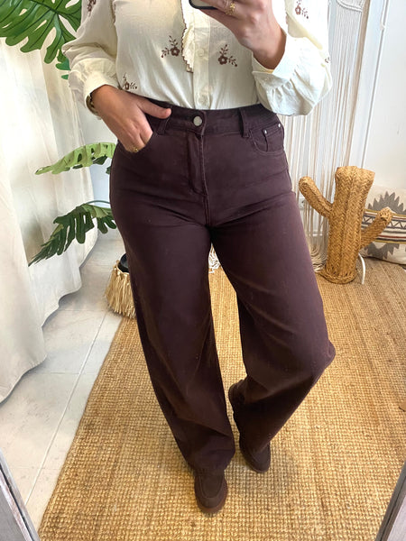 Calças sarja barrel castanho