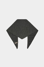 Carregar imagem no visualizador da galeria, Lenço de malha com brilho Morgan
