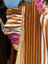 Carregar imagem no visualizador da galeria, Vestido camisa riscas laranja e rosa
