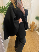 Carregar imagem no visualizador da galeria, Capa gola alta preto Morgan
