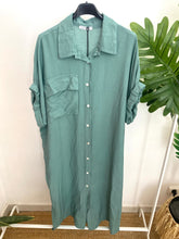 Carregar imagem no visualizador da galeria, Vestido camisa liso estampado com bolso verde menta

