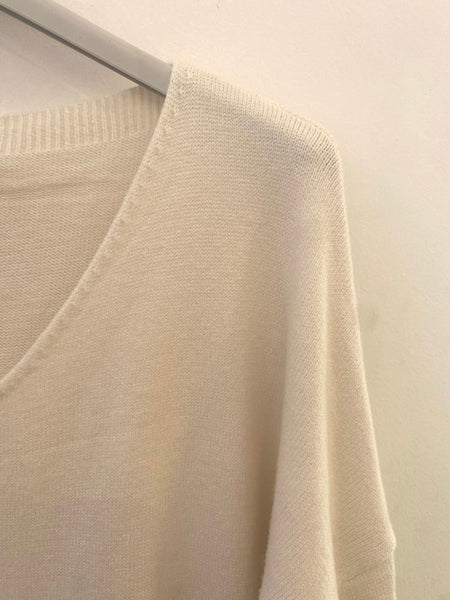 Camisola de malha decote V cru