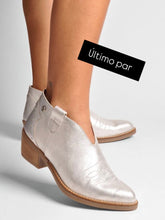 Carregar imagem no visualizador da galeria, Botim prata Ruika
