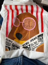 Carregar imagem no visualizador da galeria, T-shirt branca dog news
