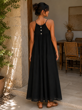 Carregar imagem no visualizador da galeria, Vestido crepe alças finas com botões atrás preto
