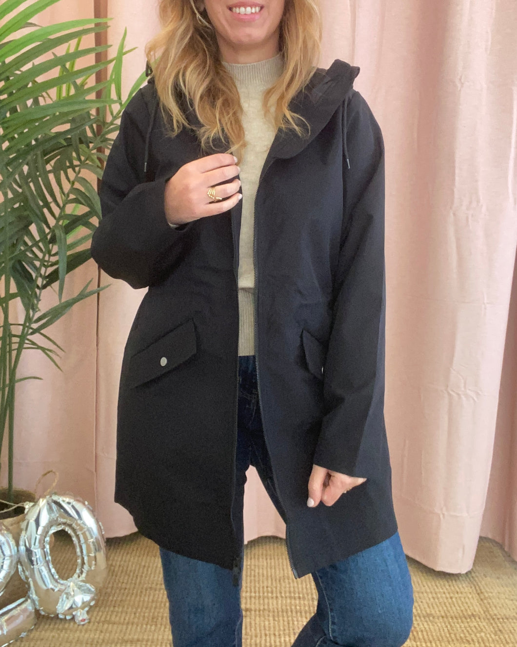 Parka preta capuz Vitally