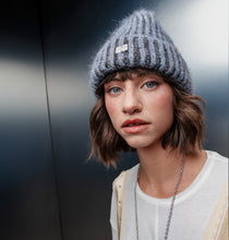 Carregar imagem no visualizador da galeria, Gorro Victoria azul

