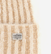 Carregar imagem no visualizador da galeria, Gorro Victoria beje
