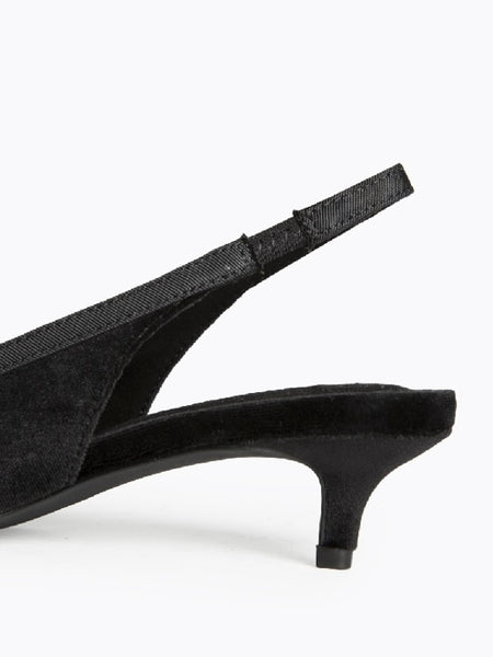 Stiletto preto laçinho Corina