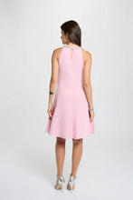 Carregar imagem no visualizador da galeria, Vestido rosa halter MORGAN
