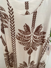 Carregar imagem no visualizador da galeria, Vestido comprido malha fria palmeiras branco

