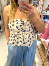 Carregar imagem no visualizador da galeria, Crop top estrelas azul

