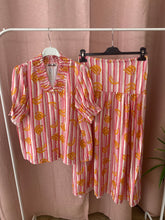 Carregar imagem no visualizador da galeria, Camisa estampa bananas
