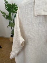 Carregar imagem no visualizador da galeria, Vestido camisa crepe cru
